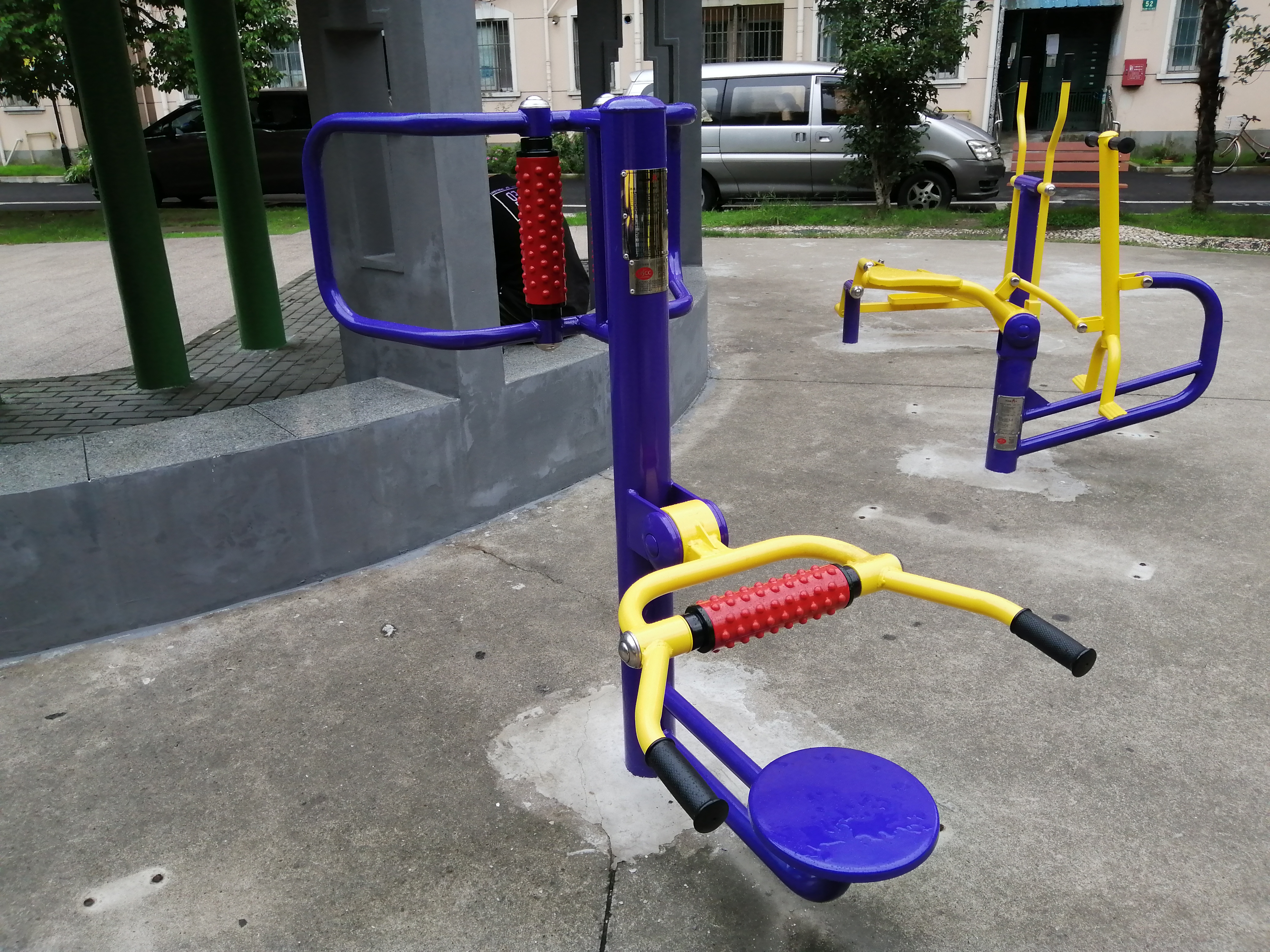 腰背按摩器
