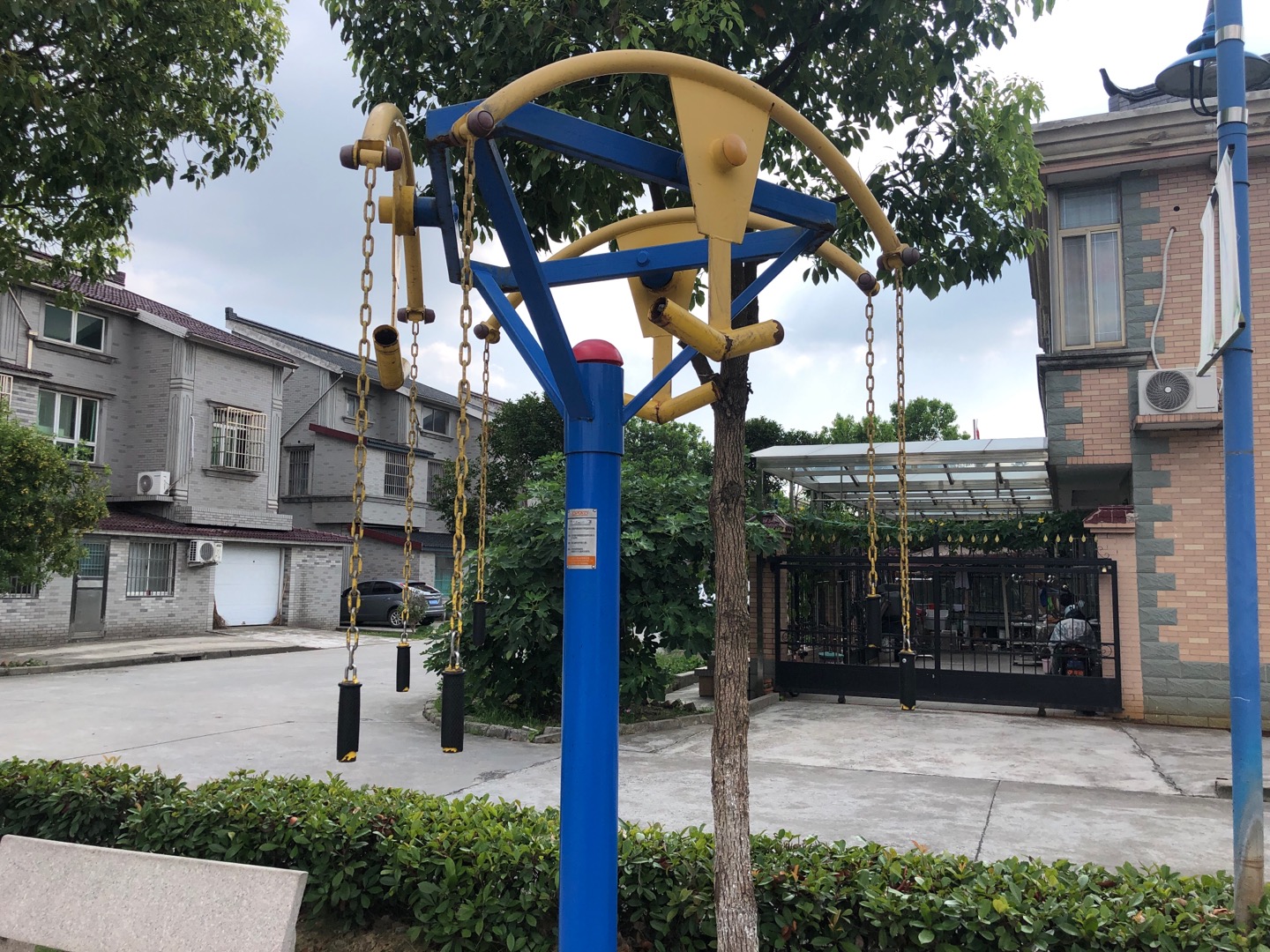 三人上肢牵引器