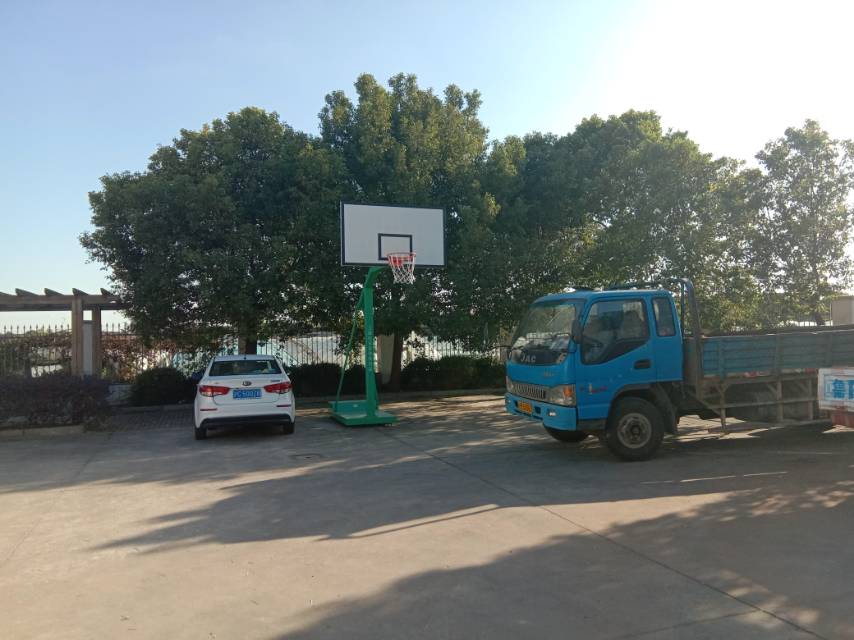 祝西村12组972号篮球场