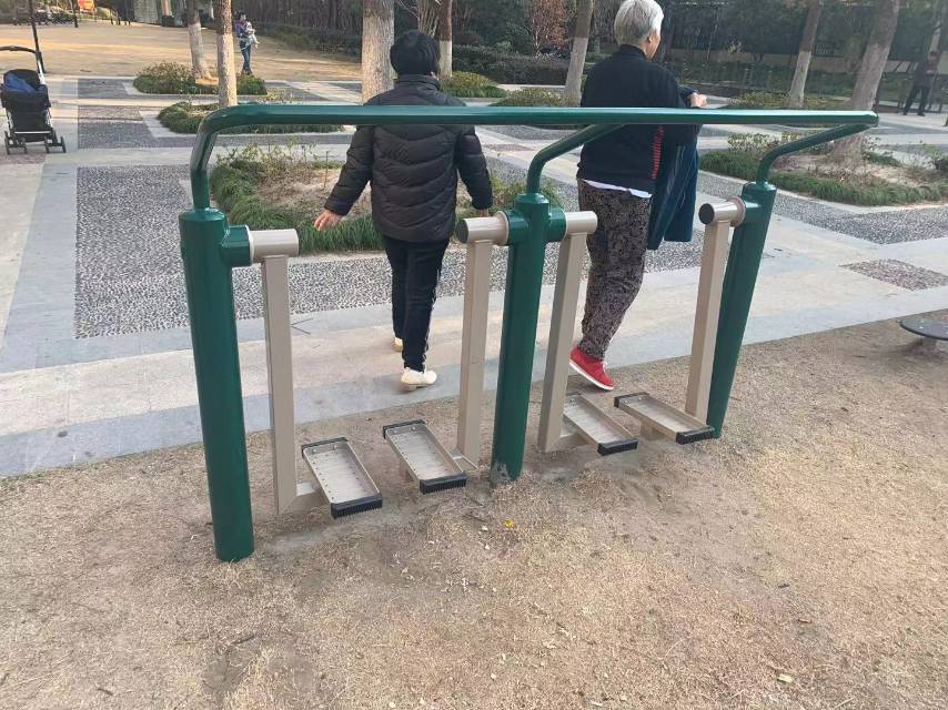 太空漫步机