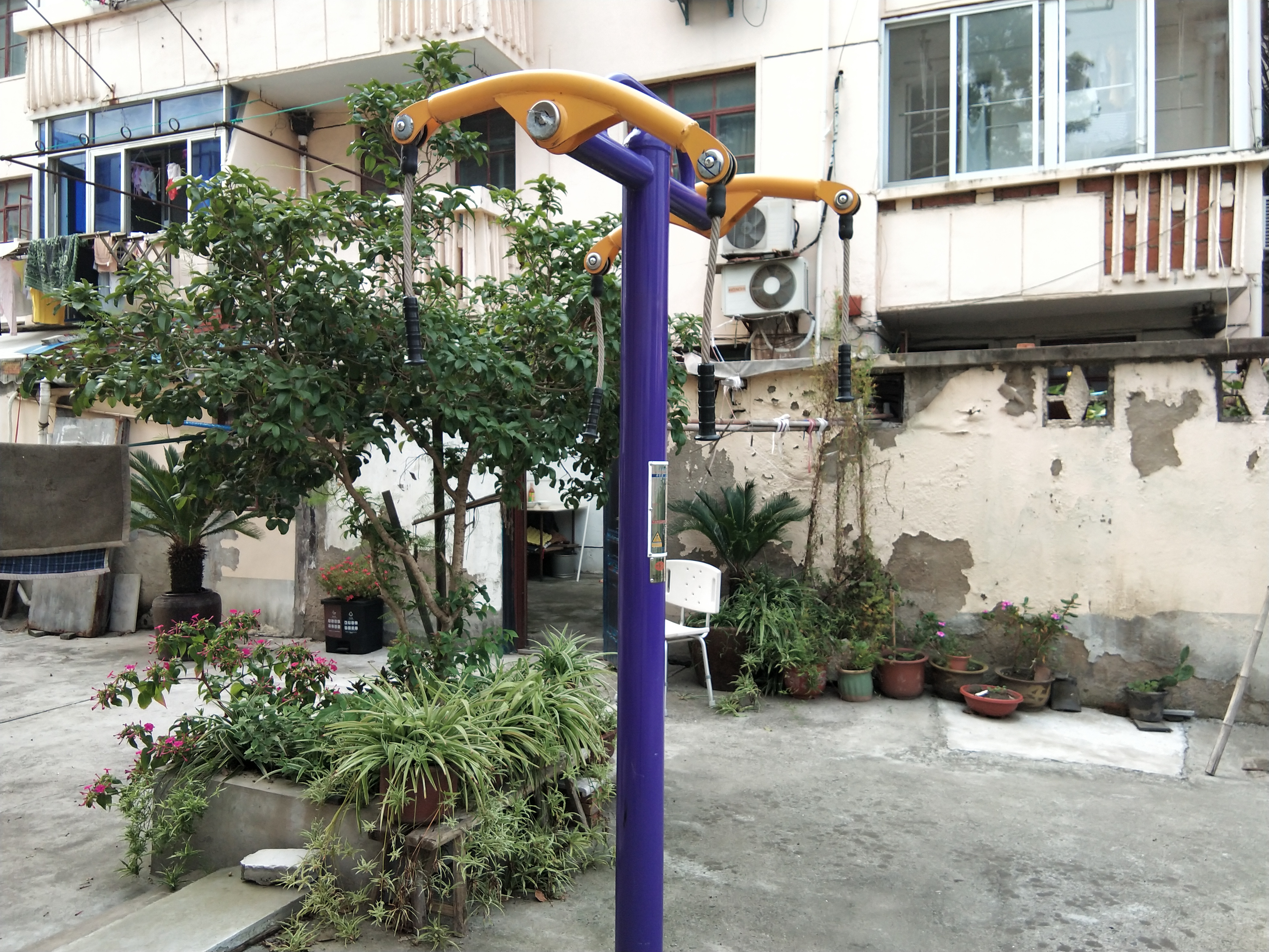 牵引器