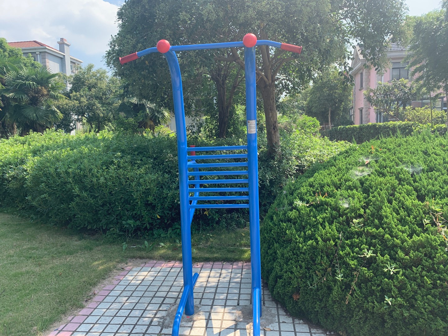 多功能训练器