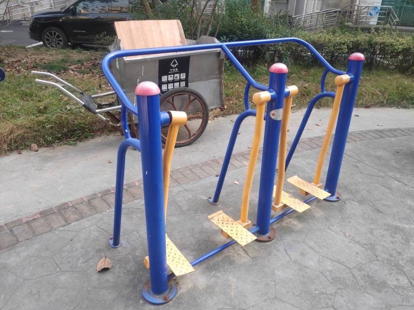 太空漫步器