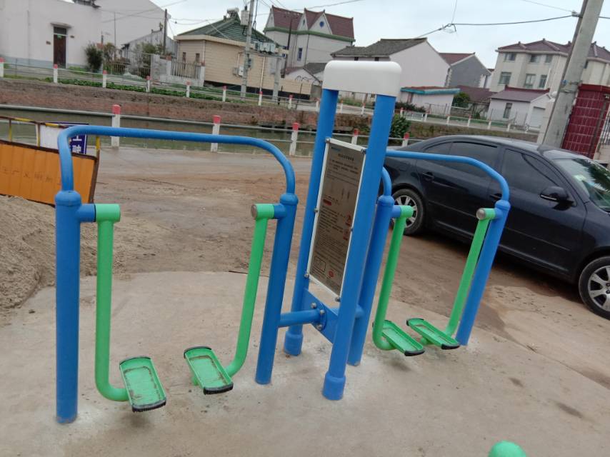 双立柱太空漫步器
