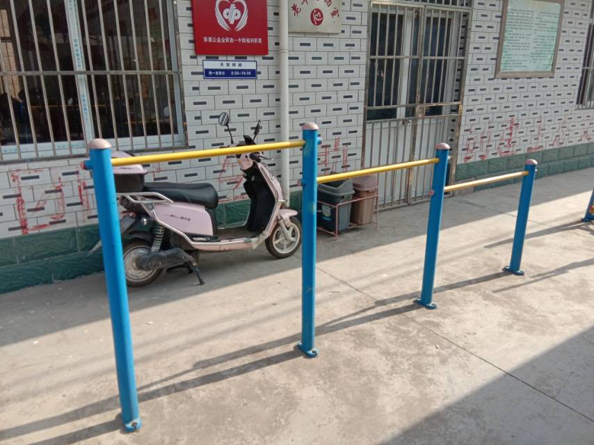 压腿杠