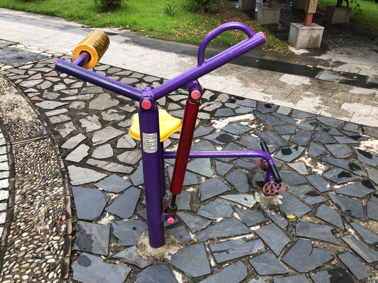 腹背锻炼器