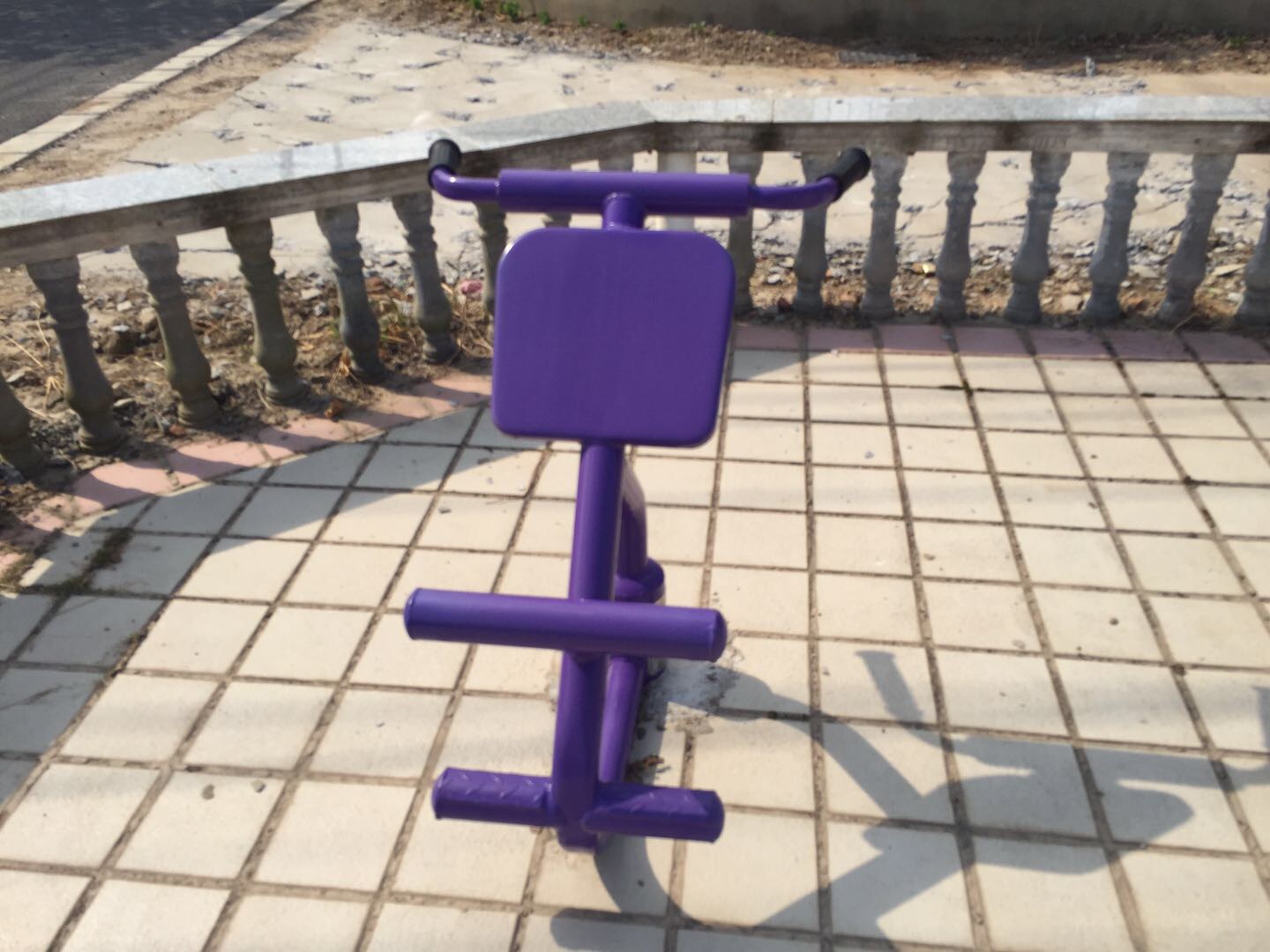 背肌训练器