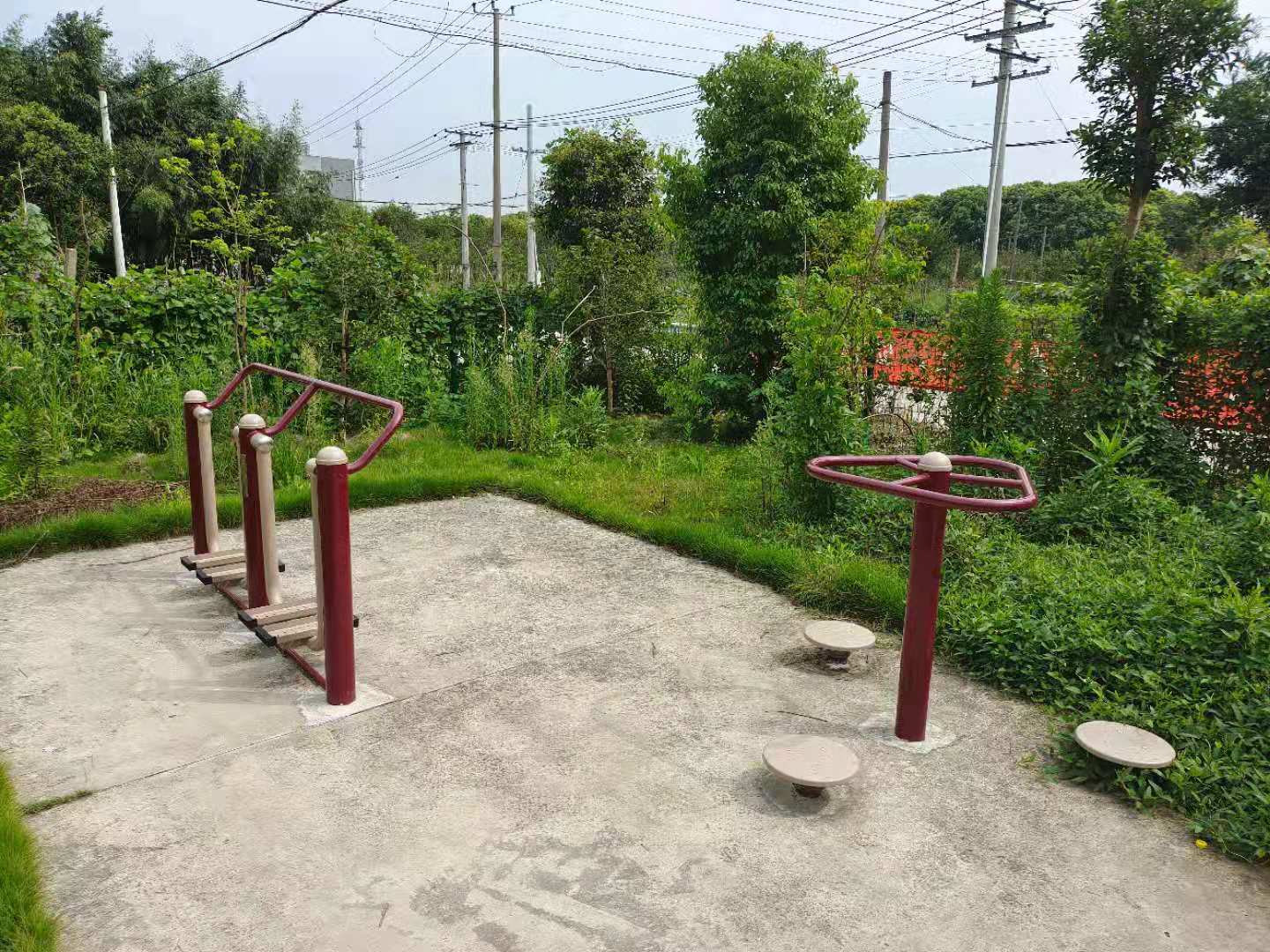 华亭镇塔桥村张店3队健身点
