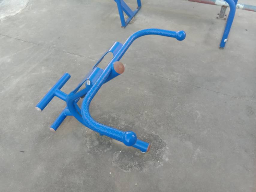 背肌训练器