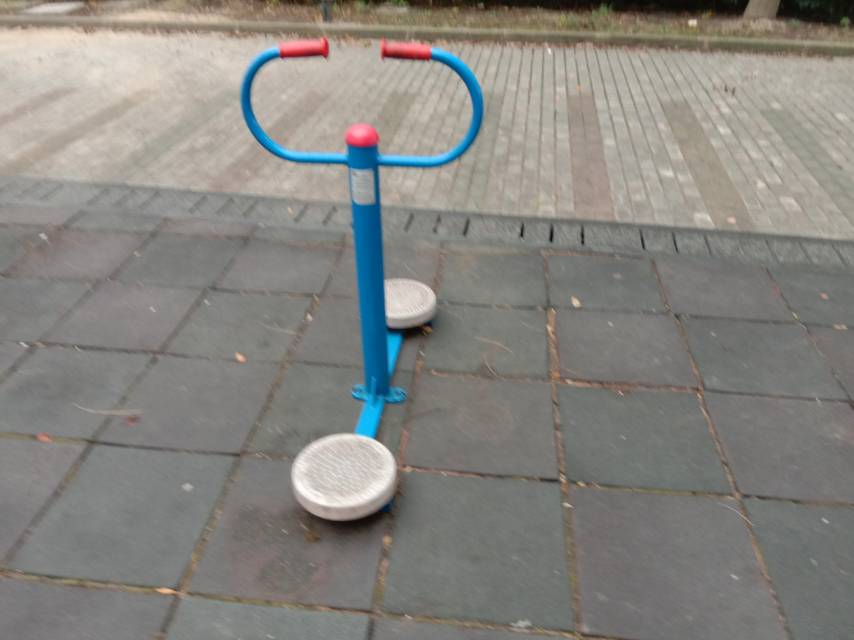 扭腰器