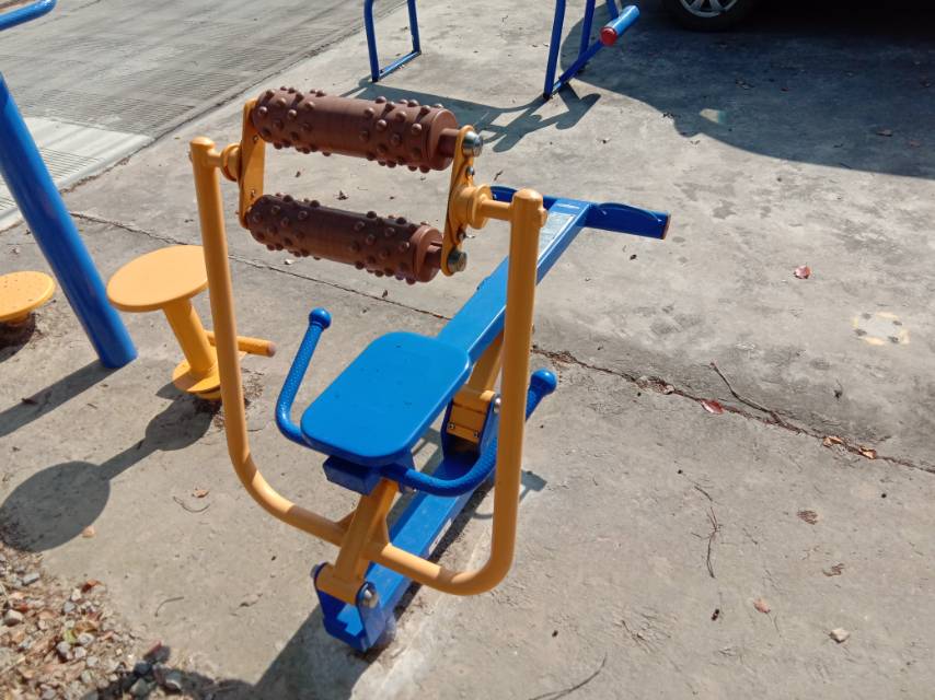 腹背屈伸训练器