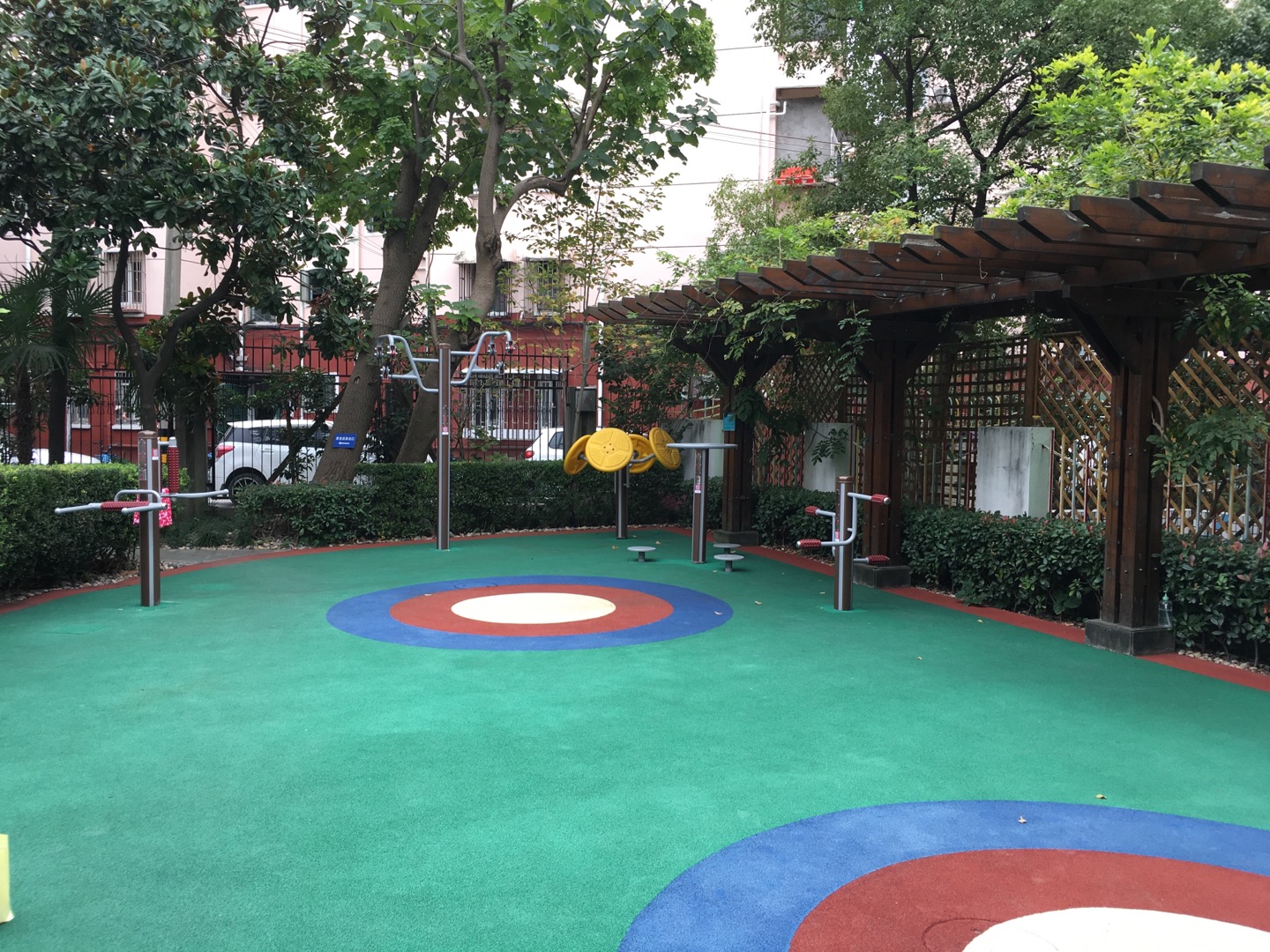 延长小区市民益智健身苑点