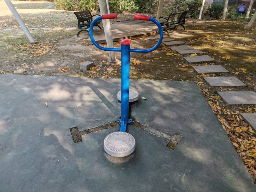 扭腰器