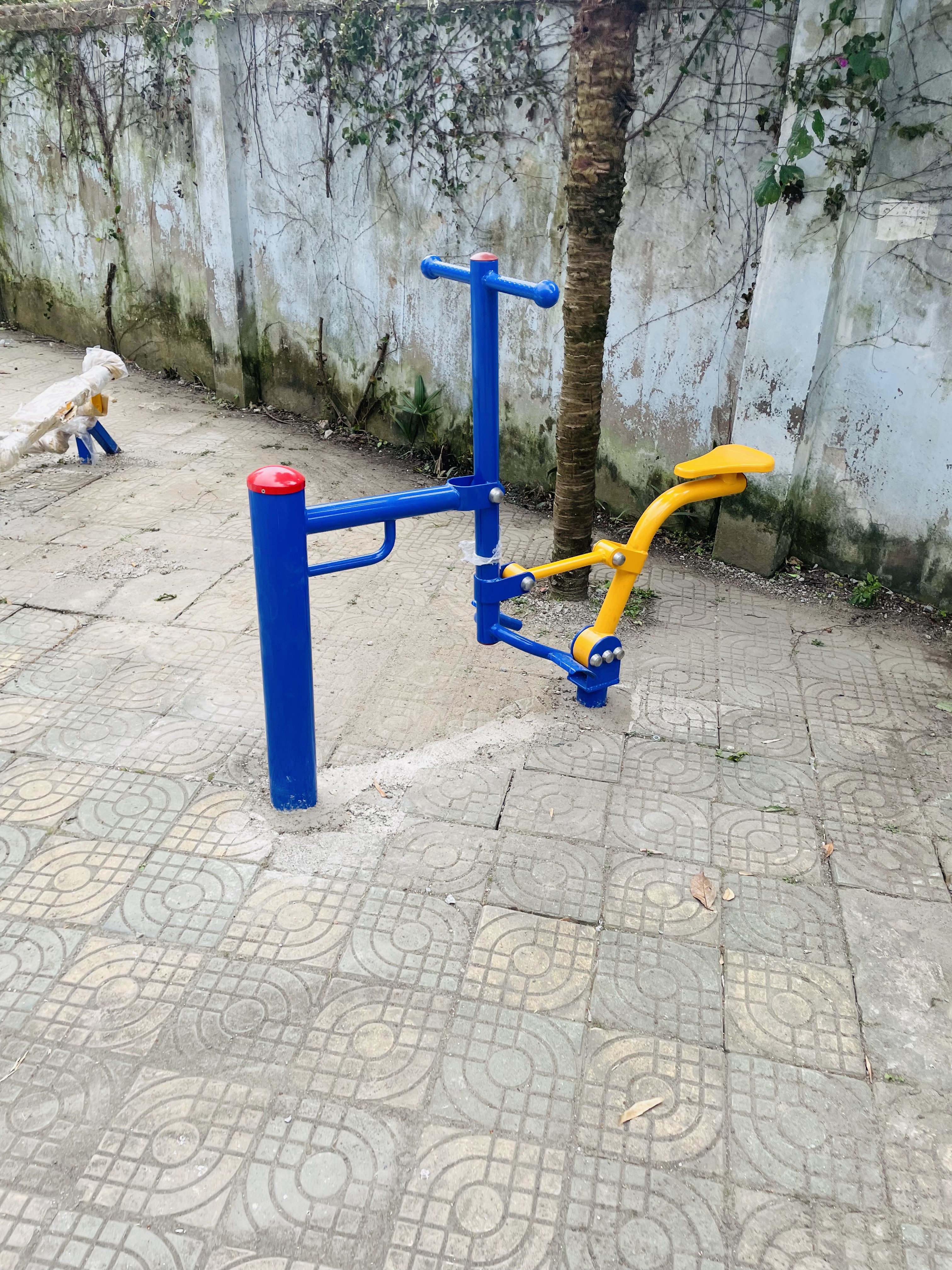 腰力训练器