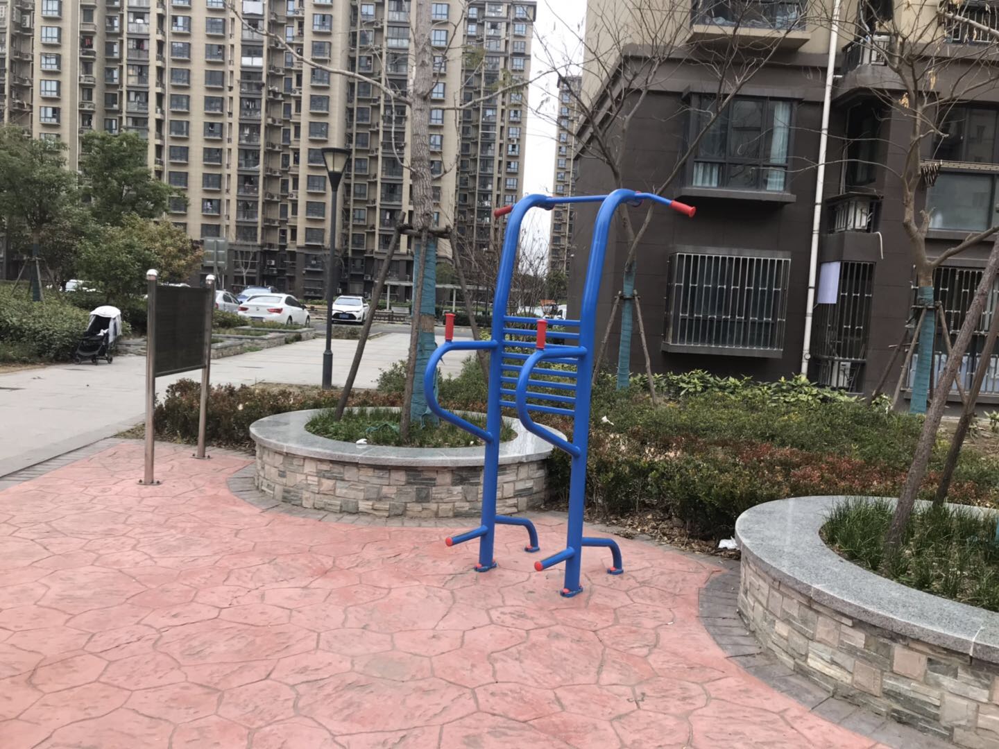多功能训练器