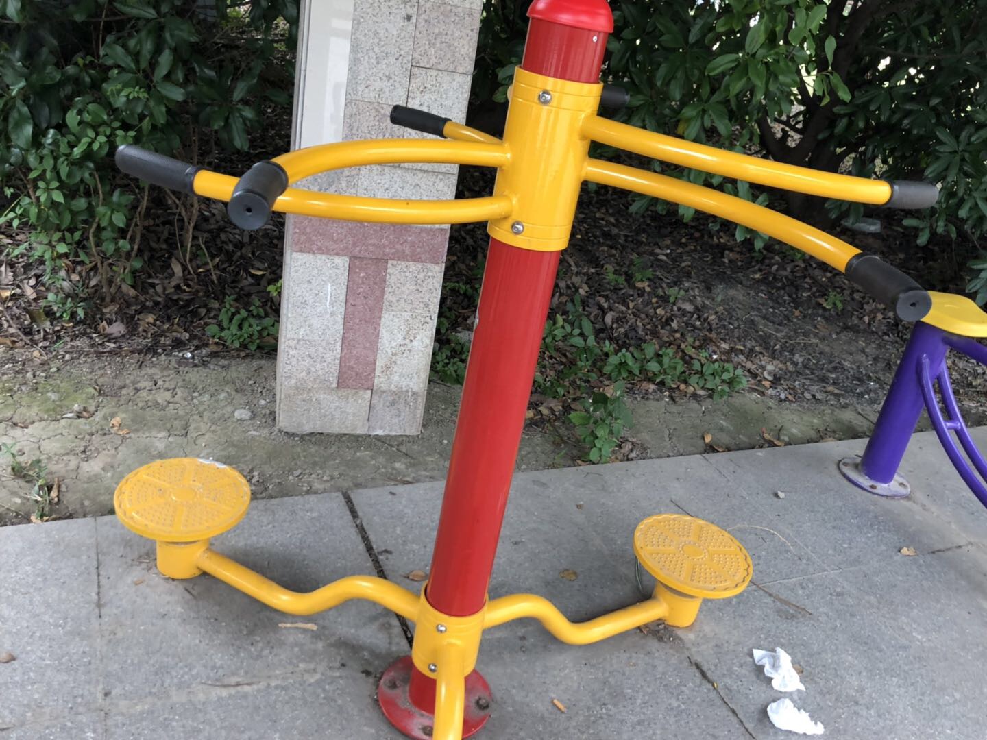 扭腰器