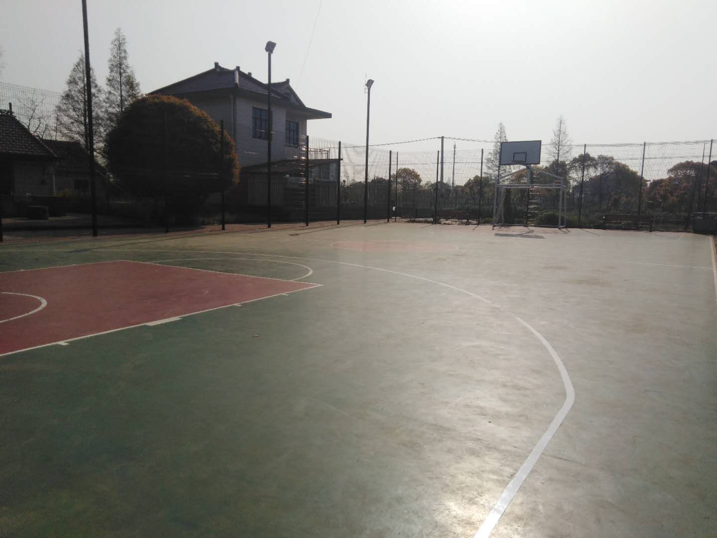 建设镇建设村多功能球场