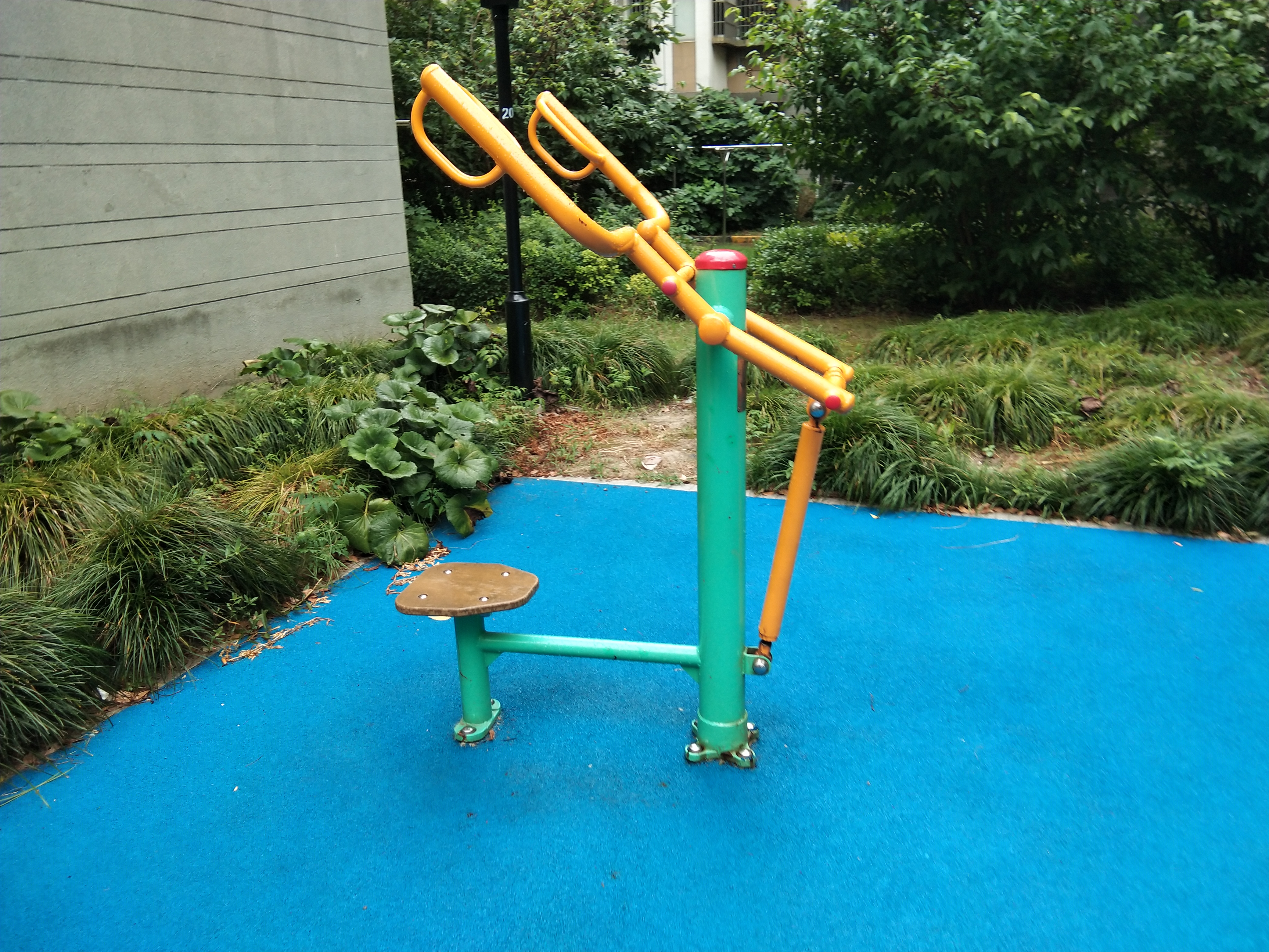上肢锻炼器