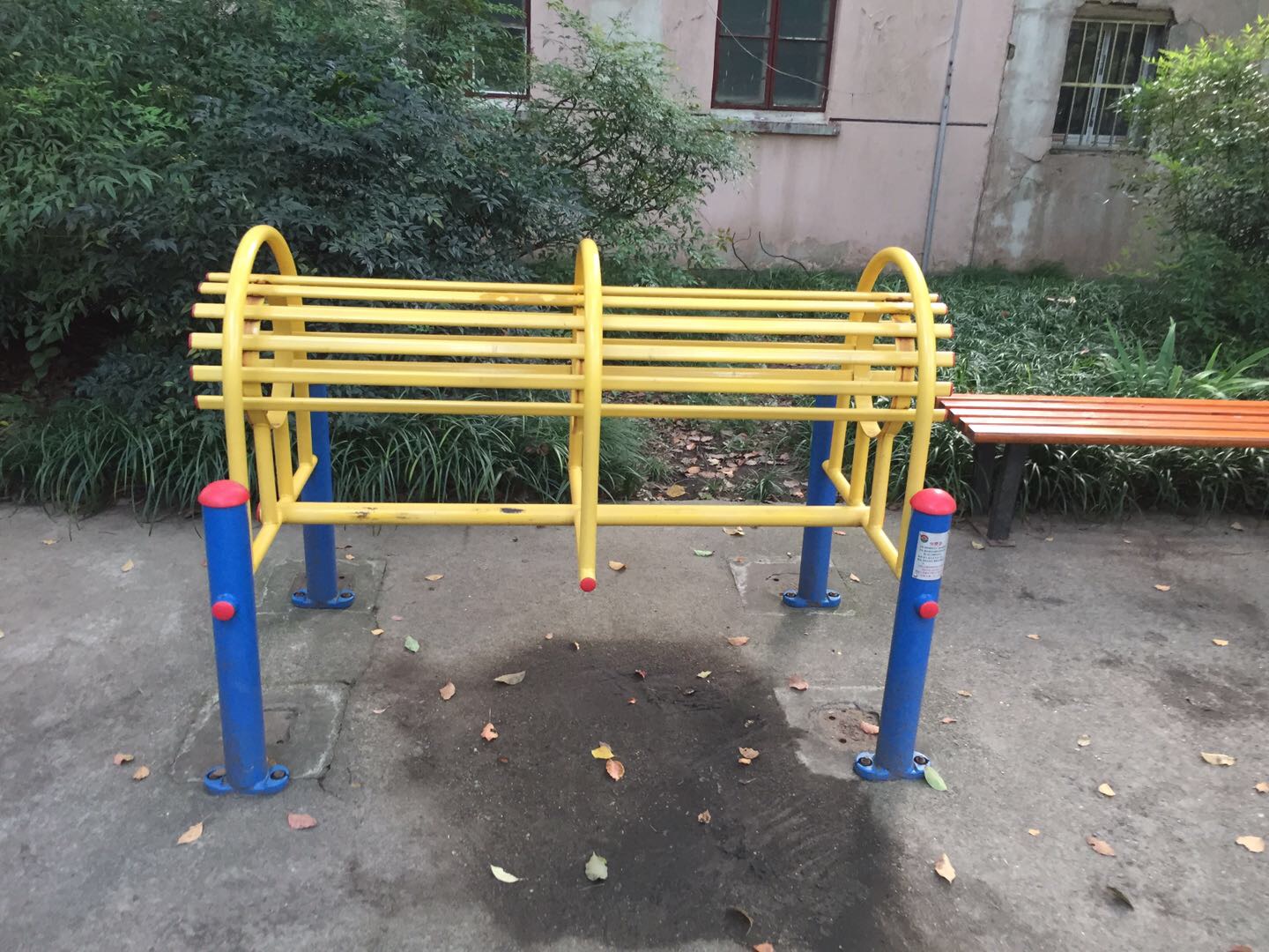 伸腰器