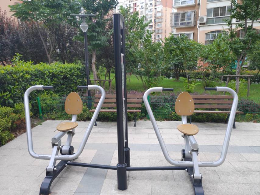 自重式平推训练器