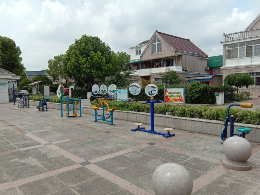 樊宝路35弄樊家花苑市民健身点