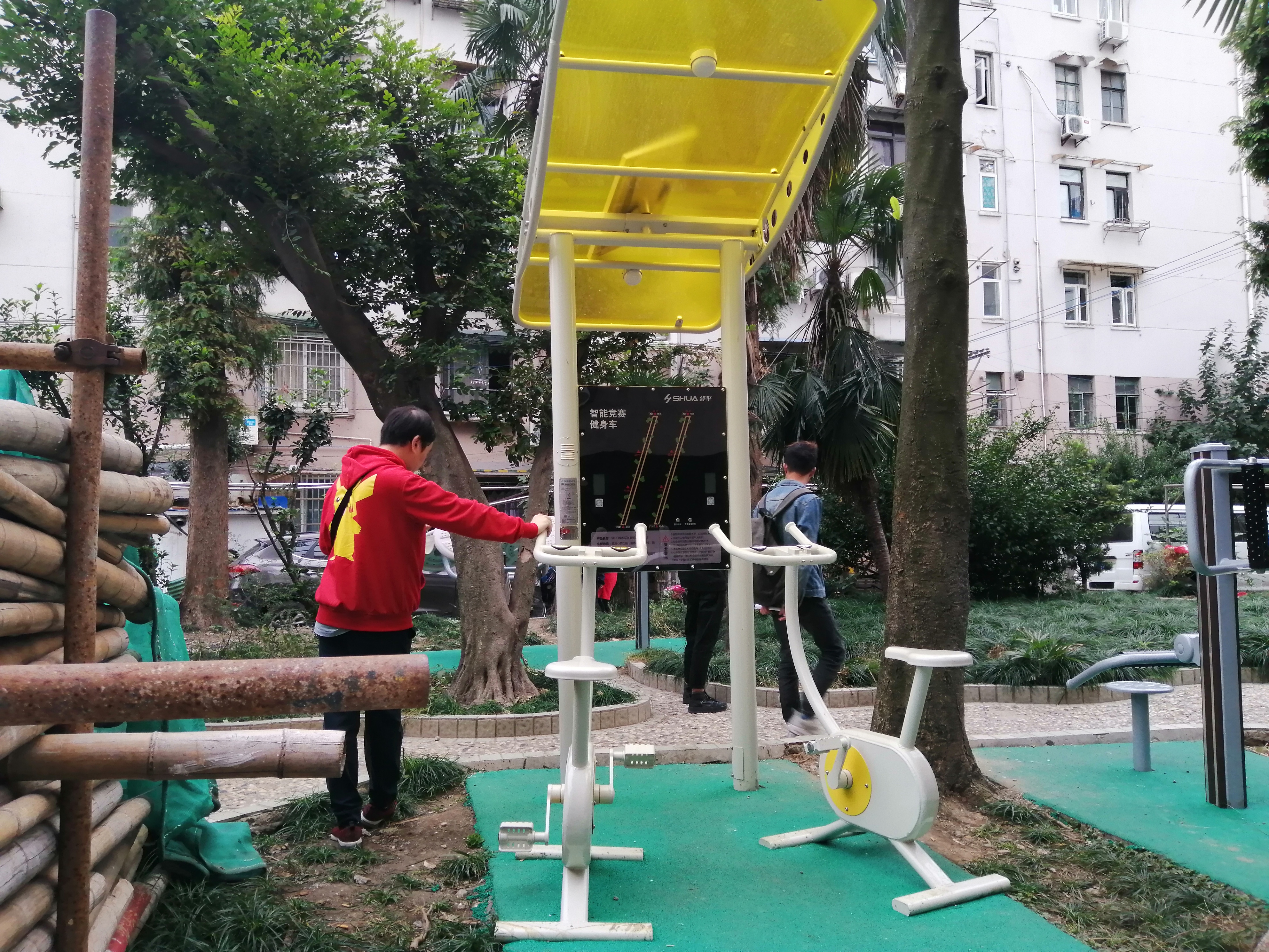 智能竞赛健身车