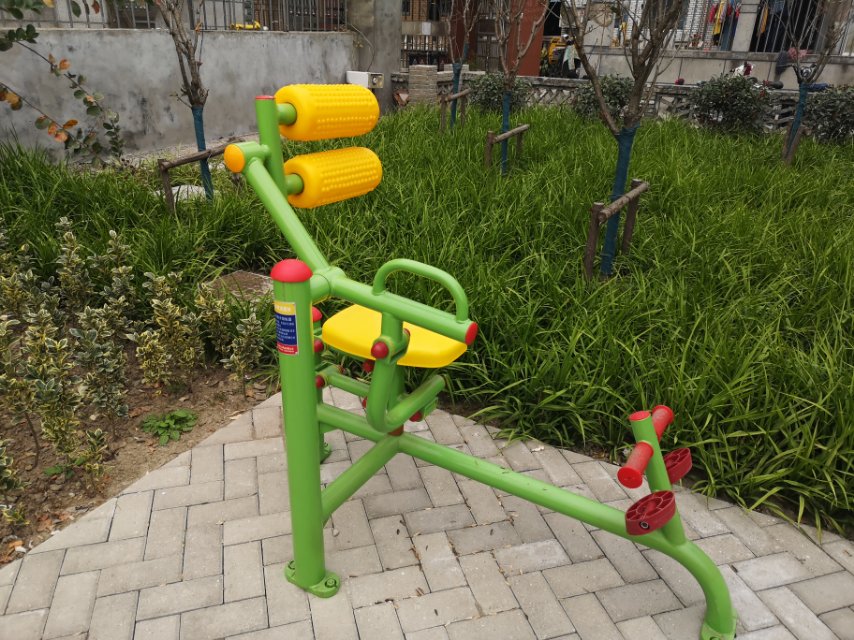 自重腹背锻炼器