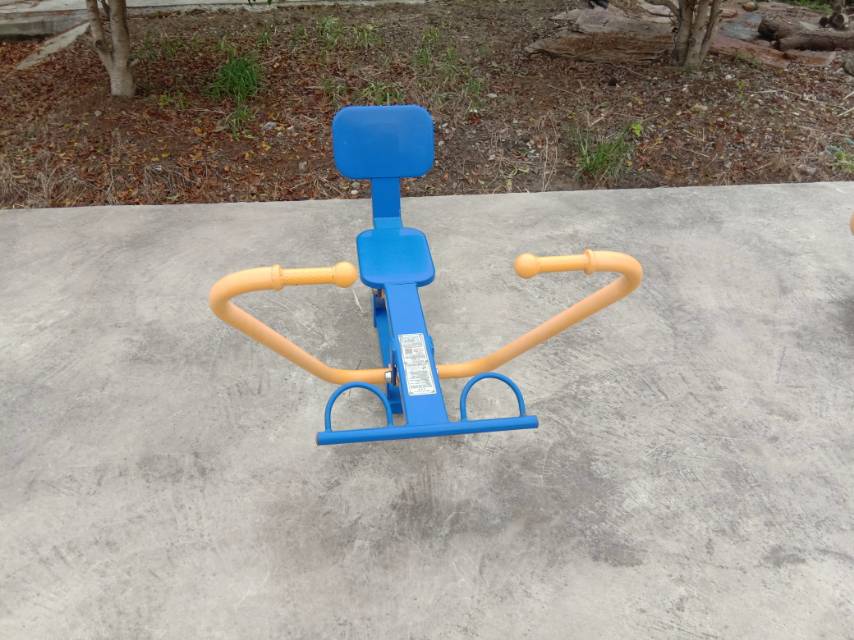 划船器