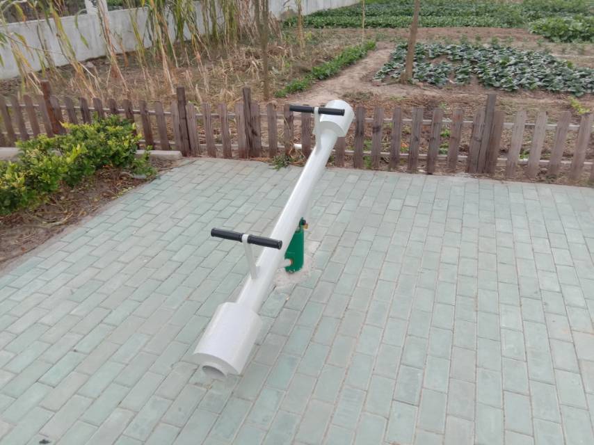 儿童跷跷板