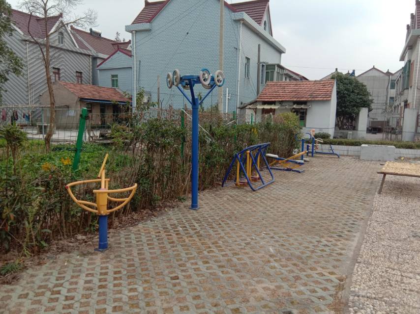 中圩村7组唐家宅35号前健身路径