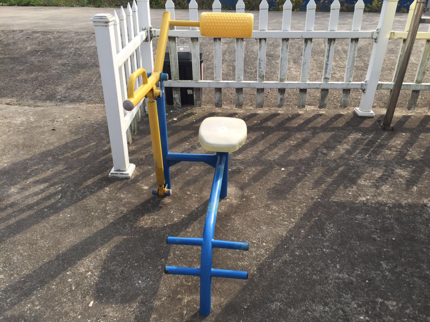 腹背锻炼器