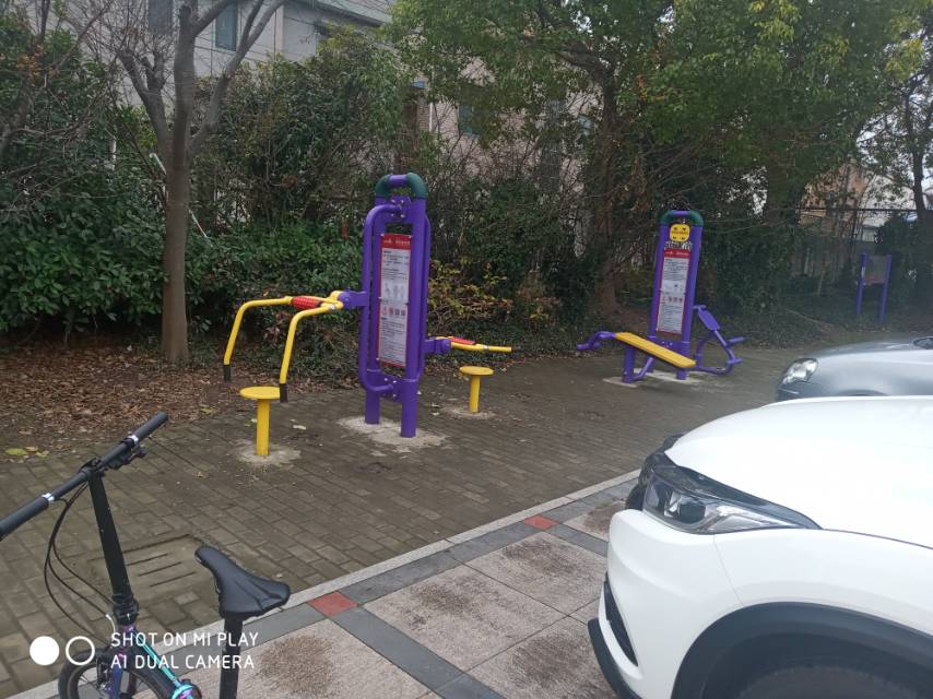 蔡路村村委健身点