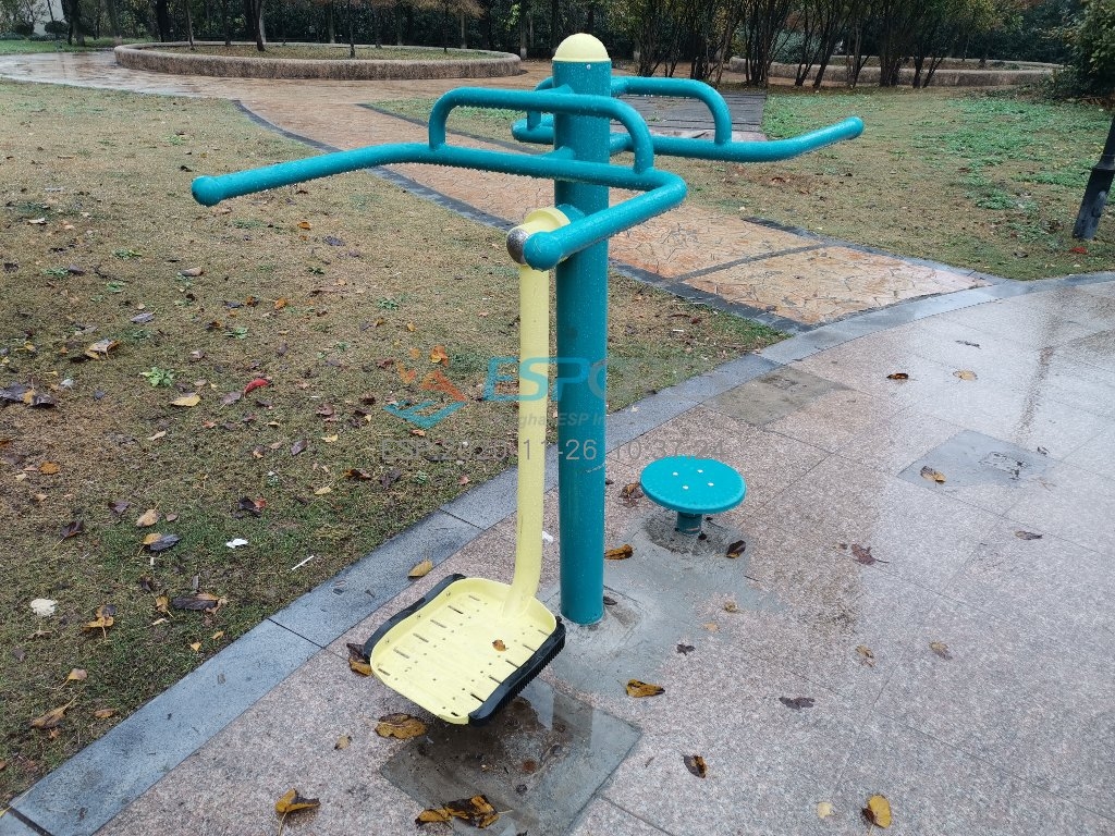 扭腰钟摆器