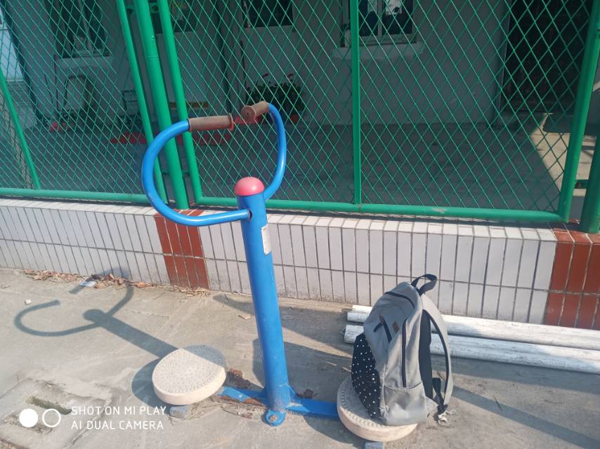 扭腰器