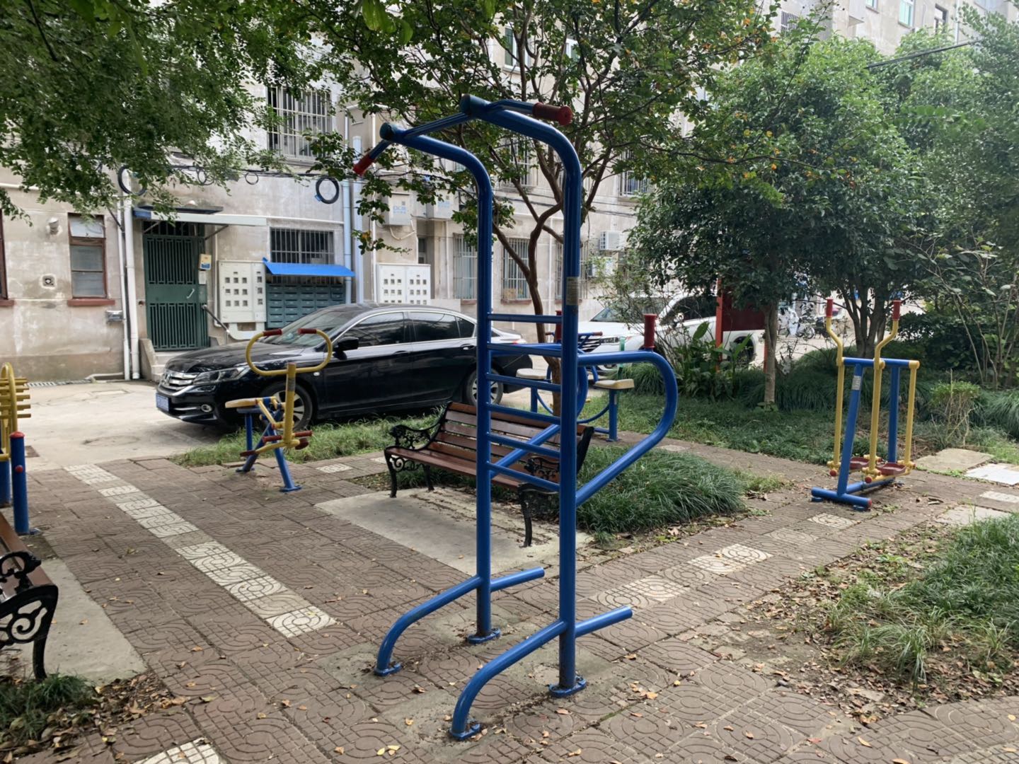 多功能训练器