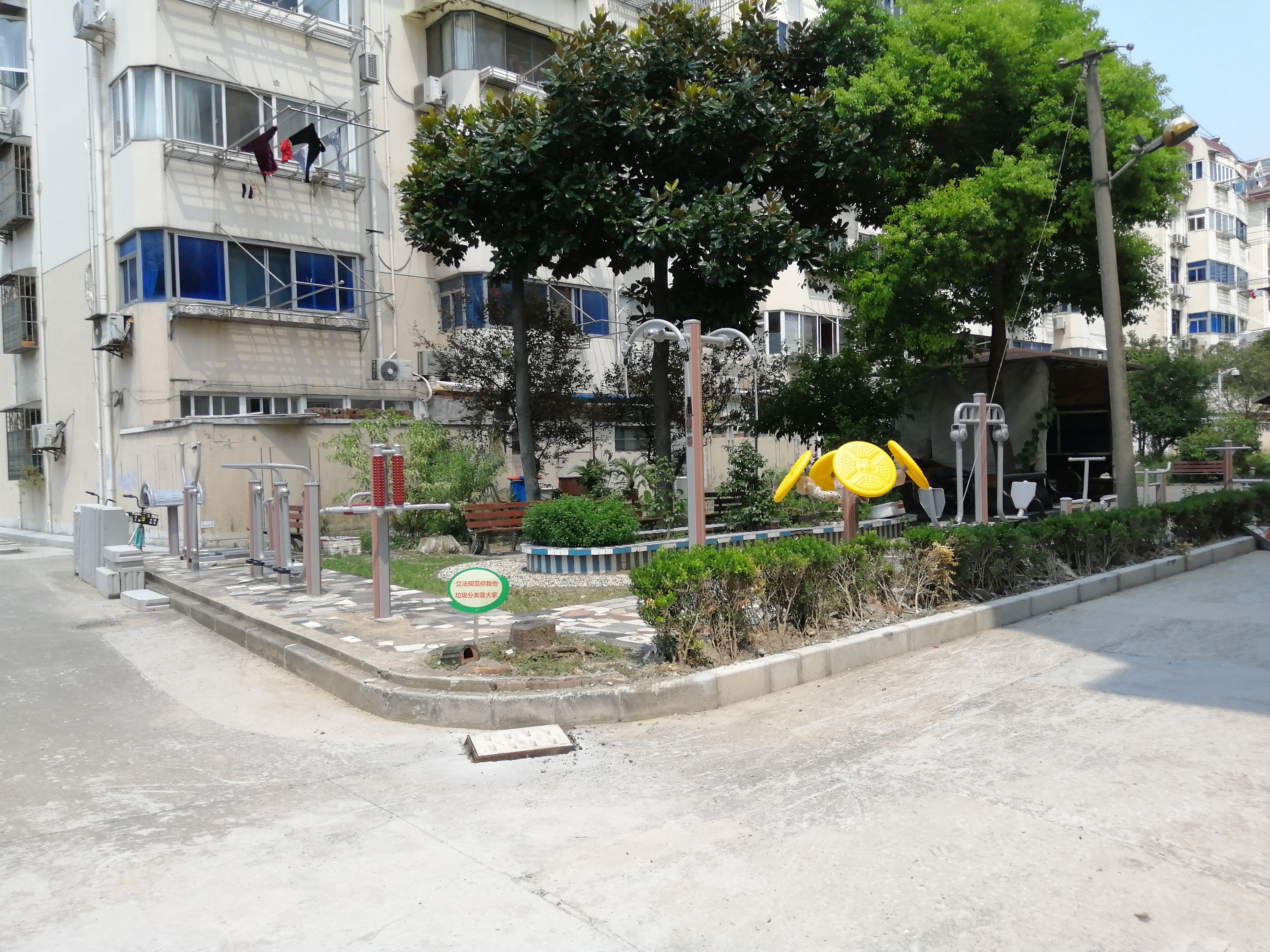 凌十六居委健身点3