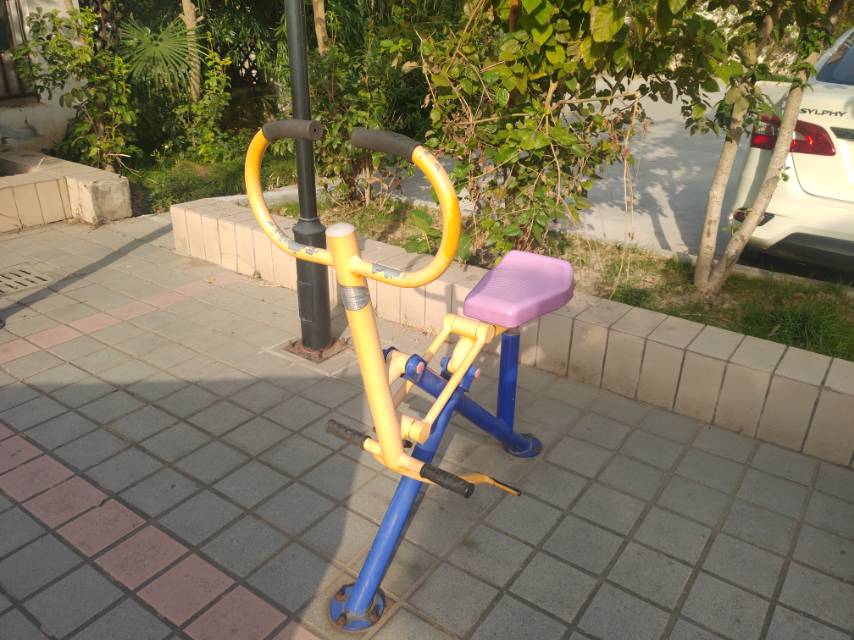 腰腿锻炼器