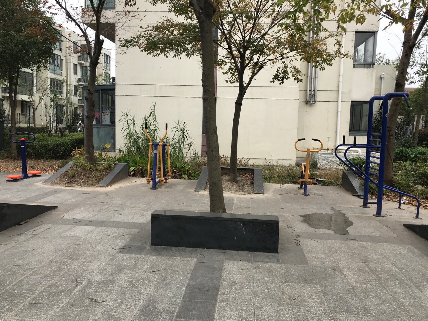 竹柏路333弄人行道健身苑点