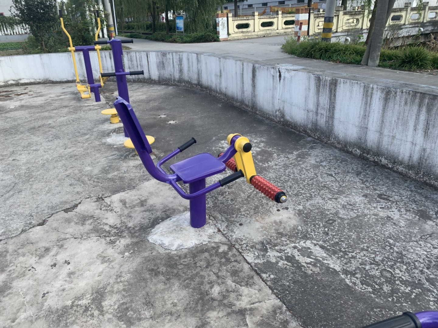 膝关节训练器