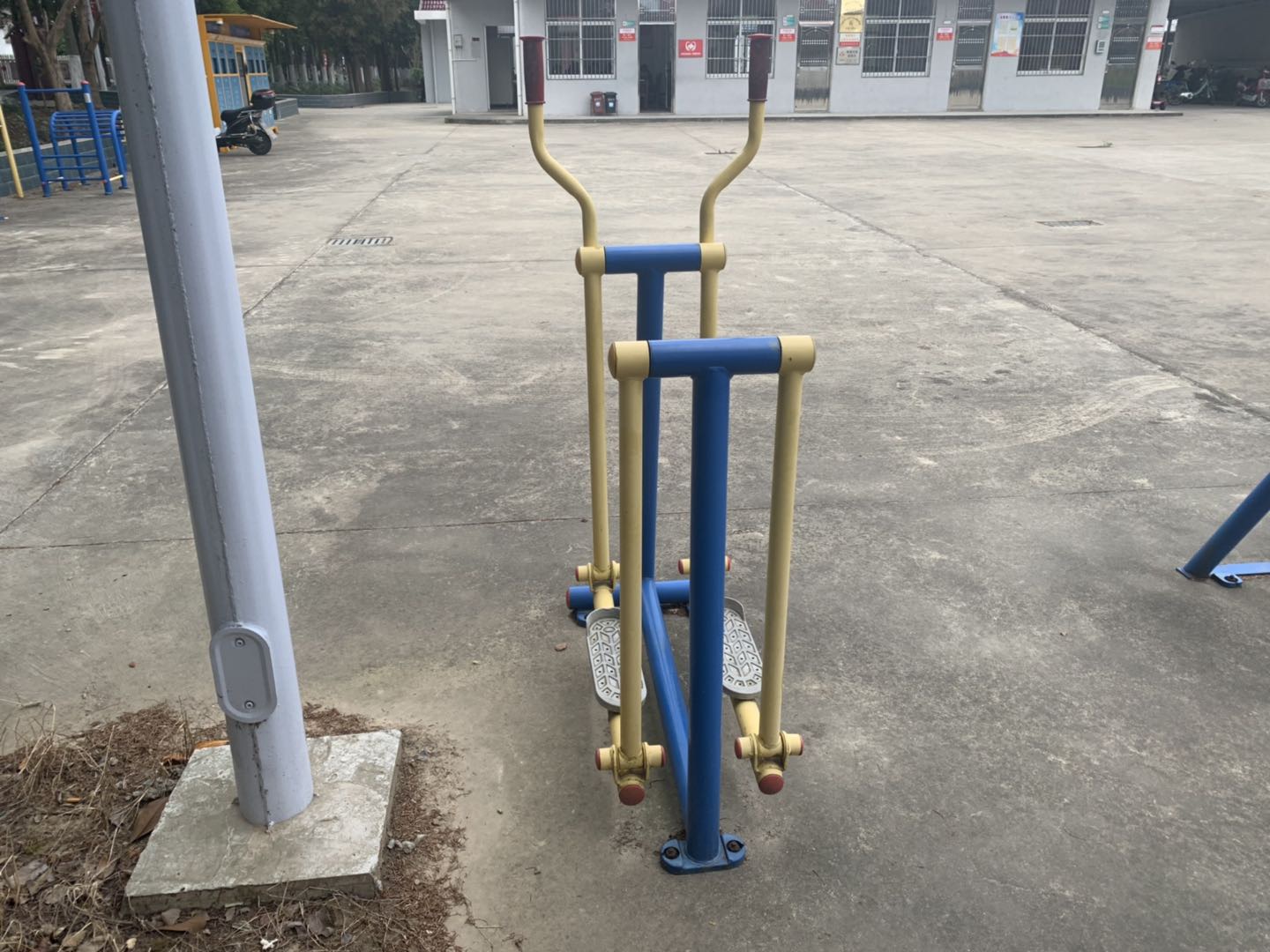 单人漫步器