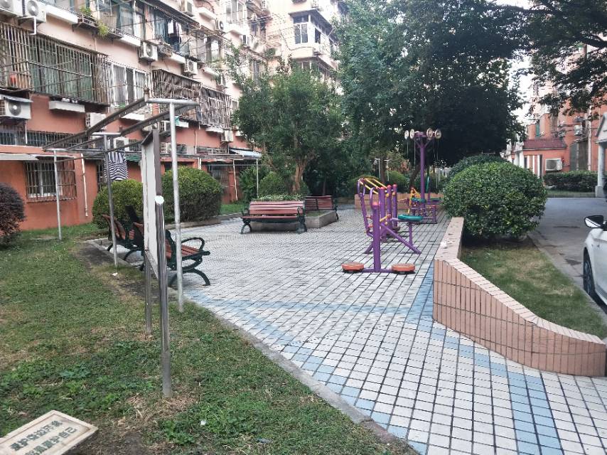 新泾七村市民益智健身点（1）