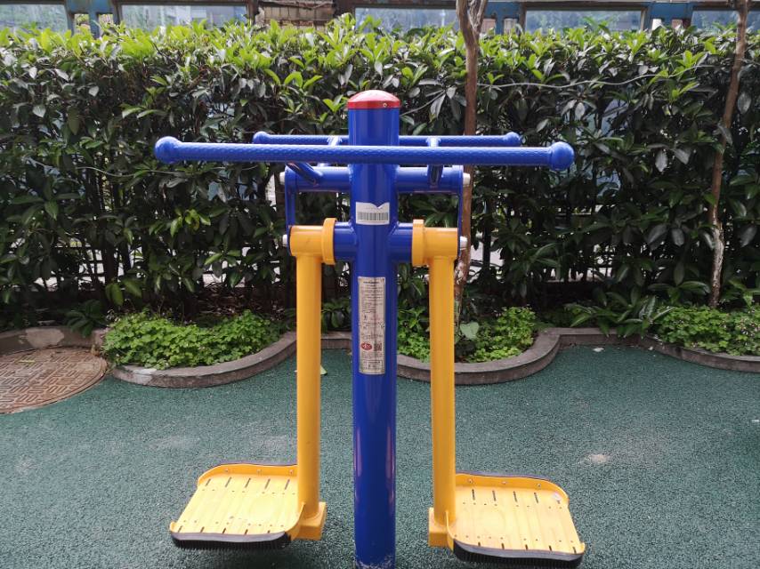 双人晃板器