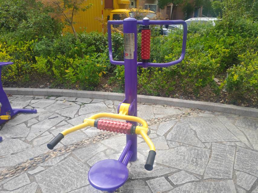 腰背按摩器