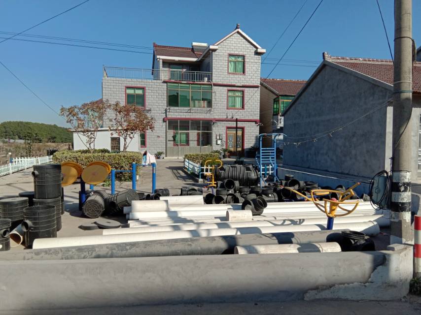 红星村1组108号，133号前健身路径