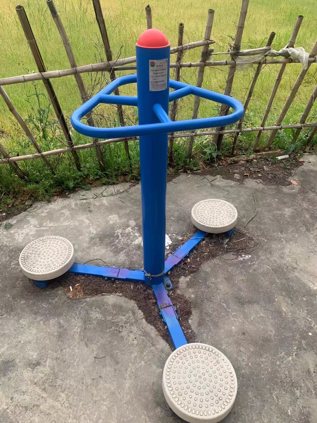 扭腰器