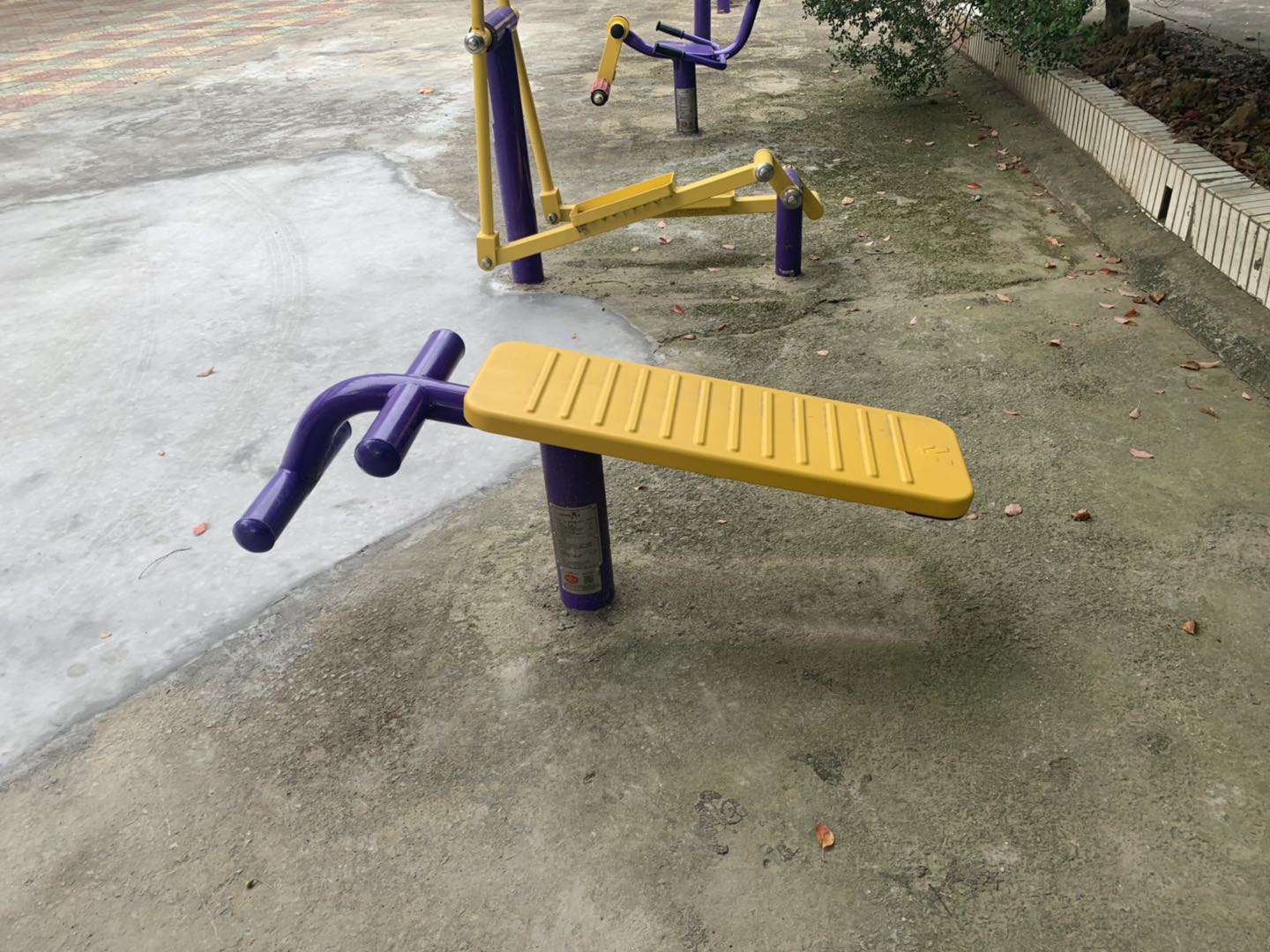 单人腹肌架