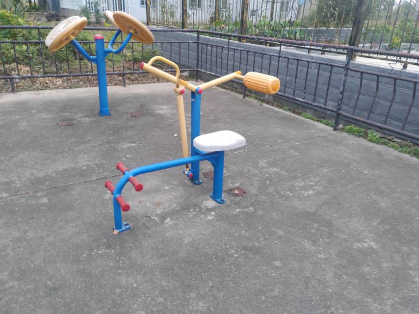 腹背锻炼器