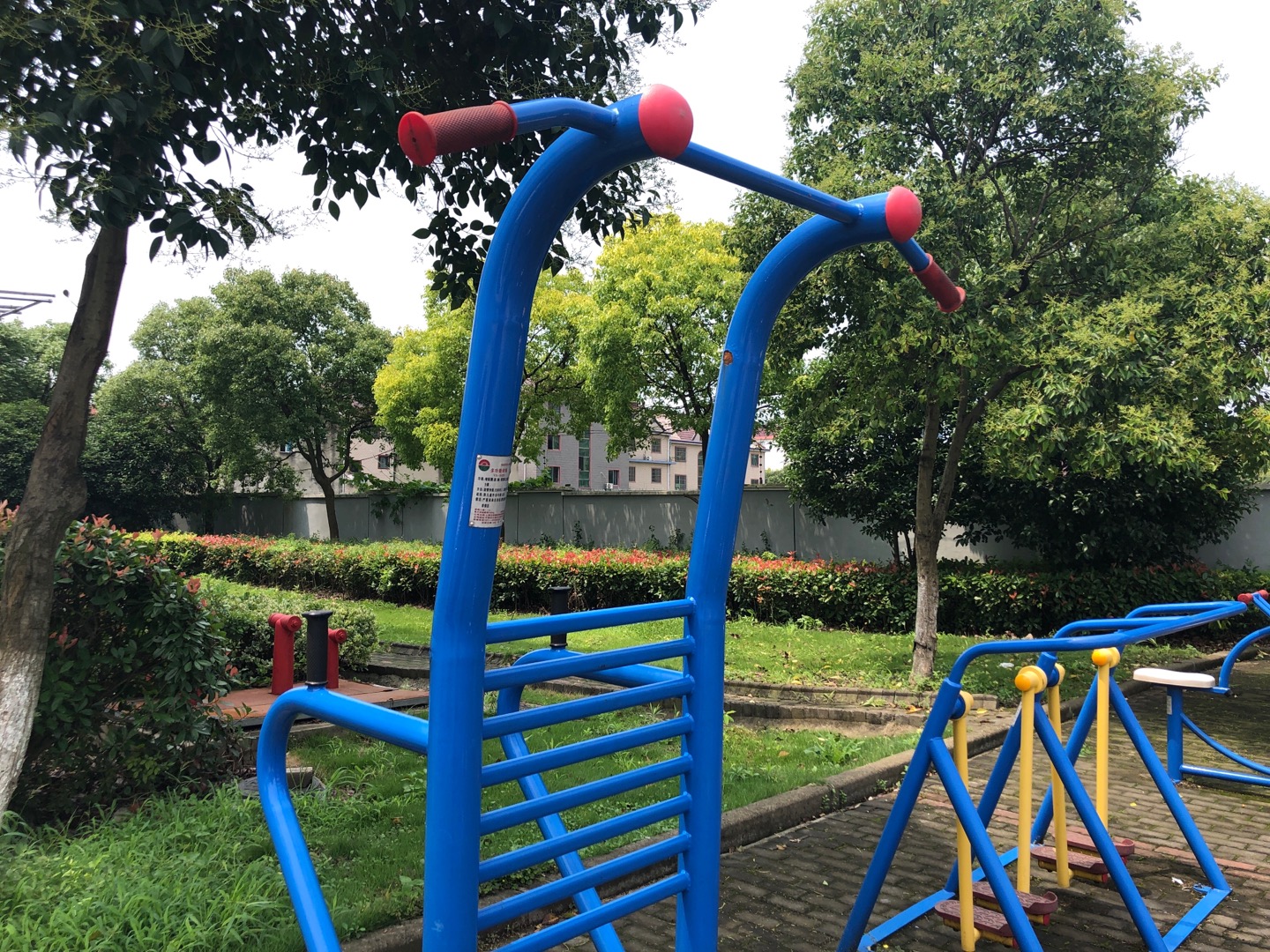 多功能训练器