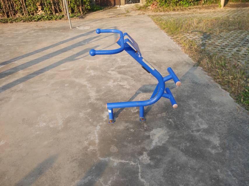 背肌训练器