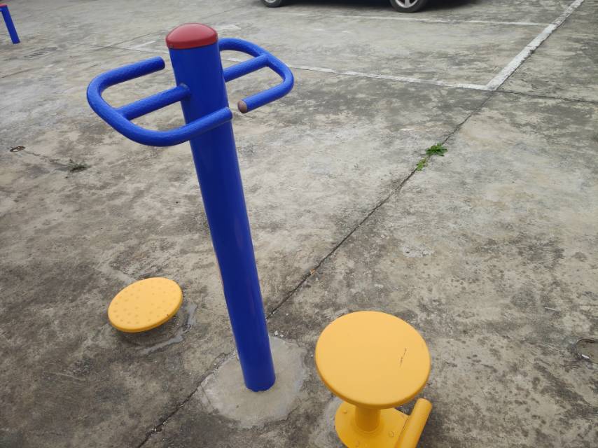 双位扭腰器